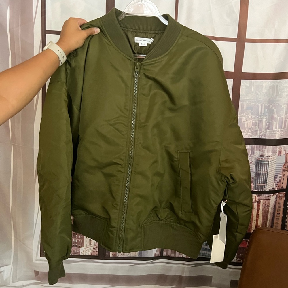 NWT Good American Oversized Puff Bomber Jacket w/ Pockets Size 3/4 (Large)